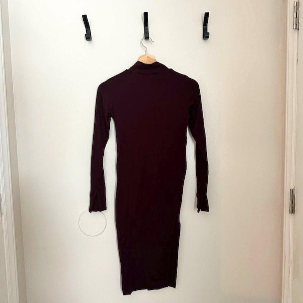 THE TINY CLOSET Longsleeve Turtleneck Tunic